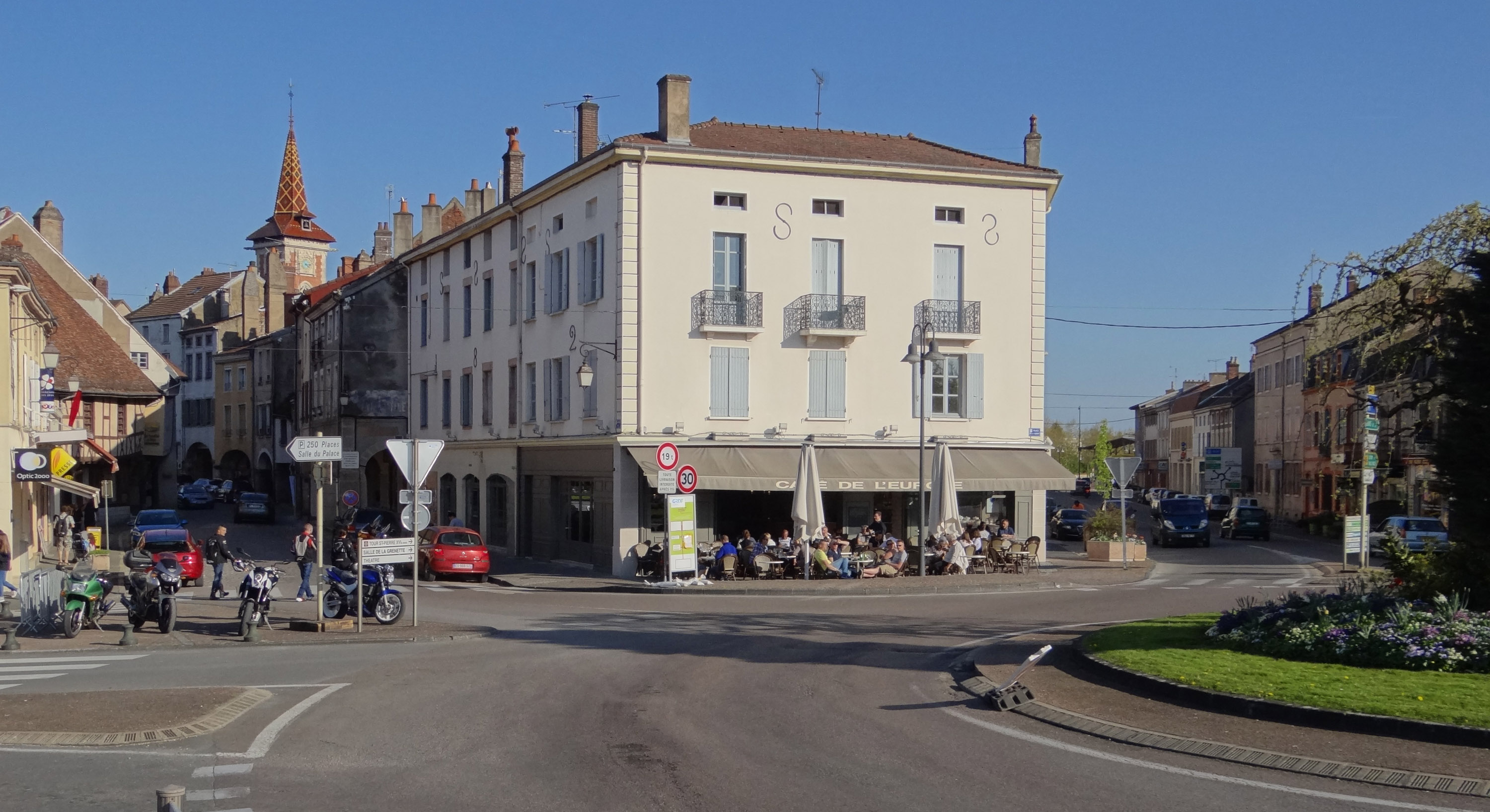 Le bourg groupé Le bourg groupé