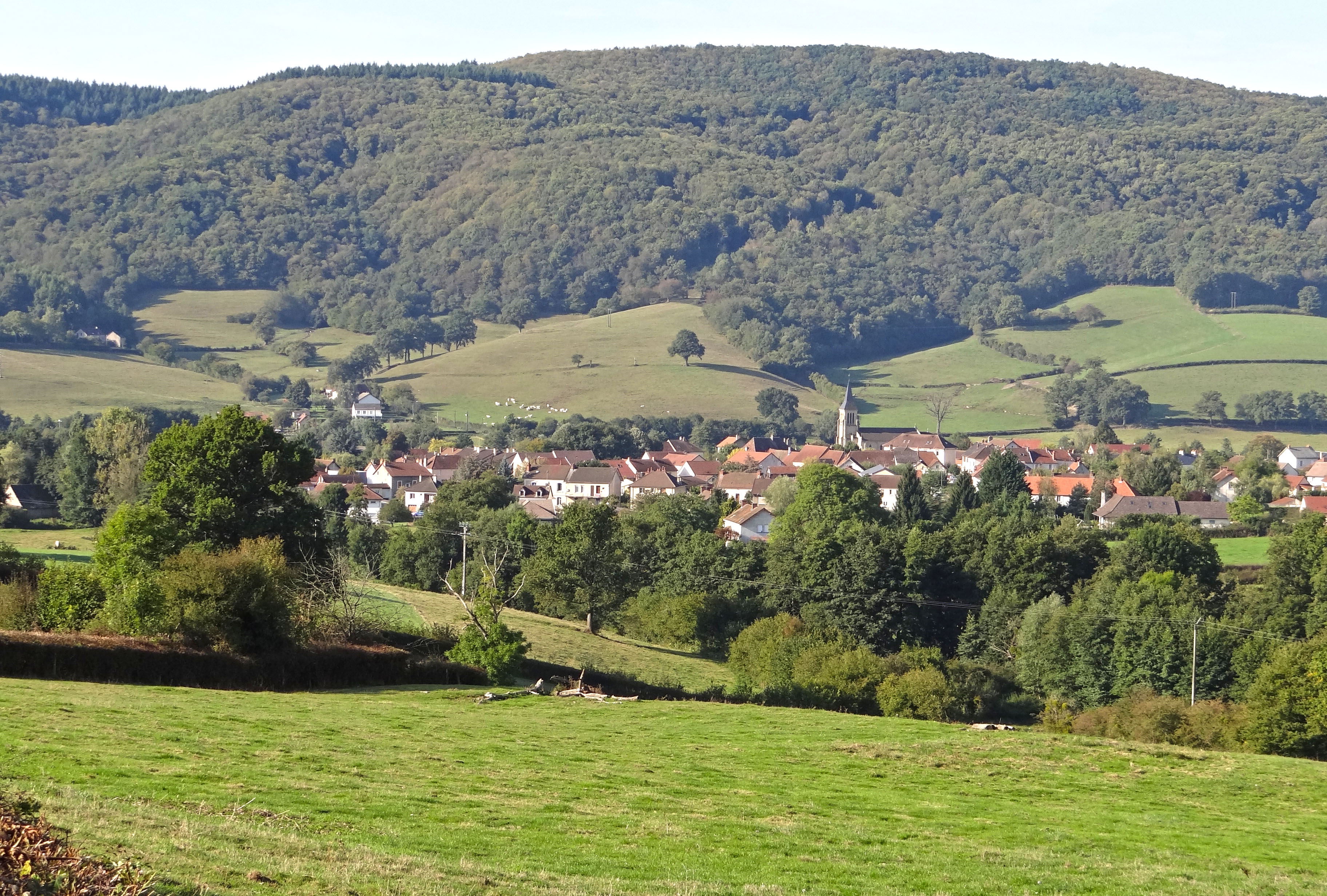 Le village de fond de vallée