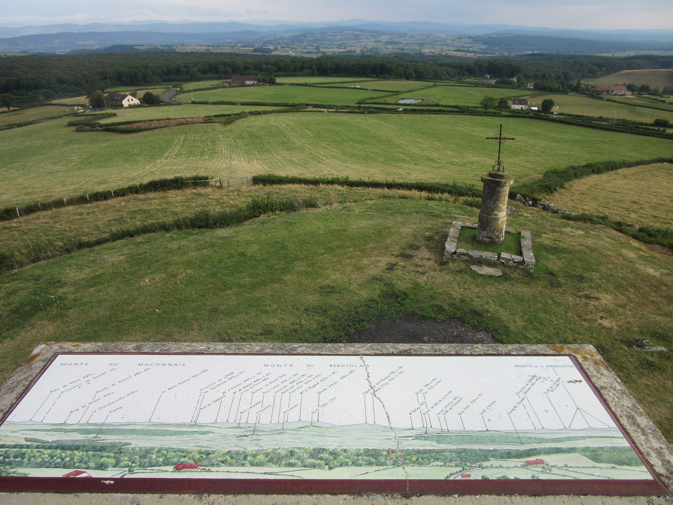 Mont-Saint-Vincent, point de vue panoramique et table d’orientation, 2017