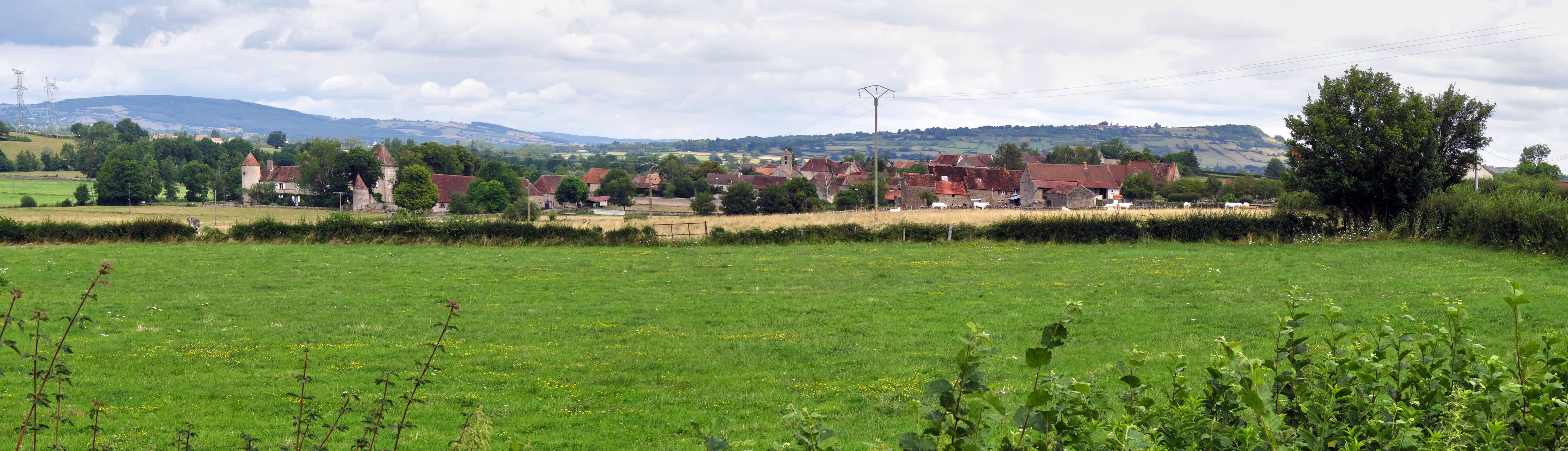 Le village de fond de vallée